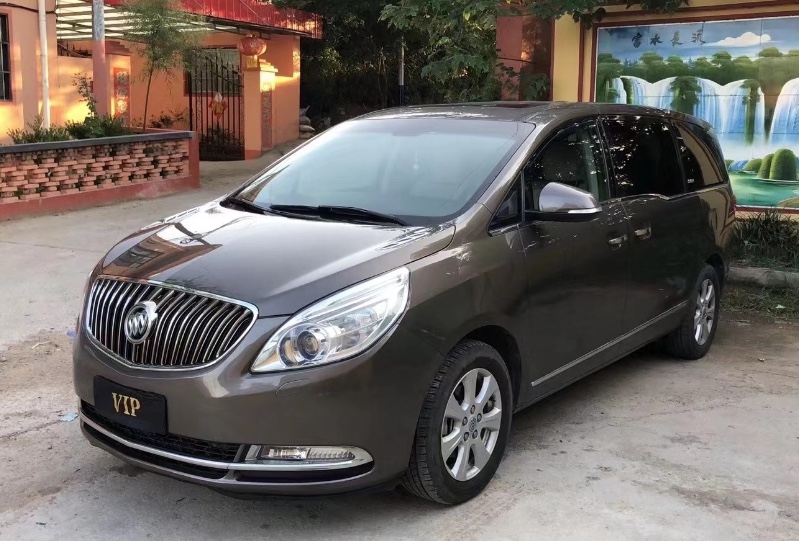 青岛16年别克GL84