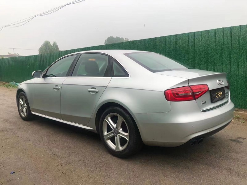 济宁15年奥迪A4L3