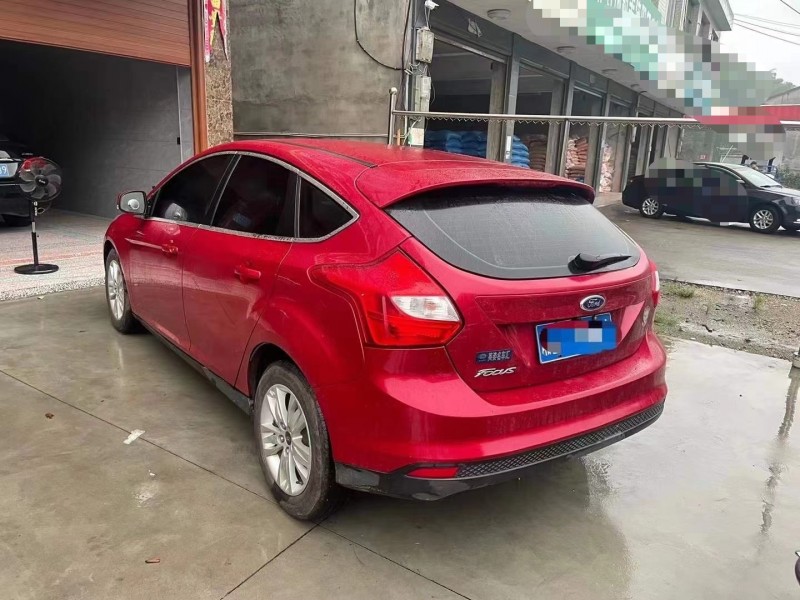 邵阳15年福特福克斯8