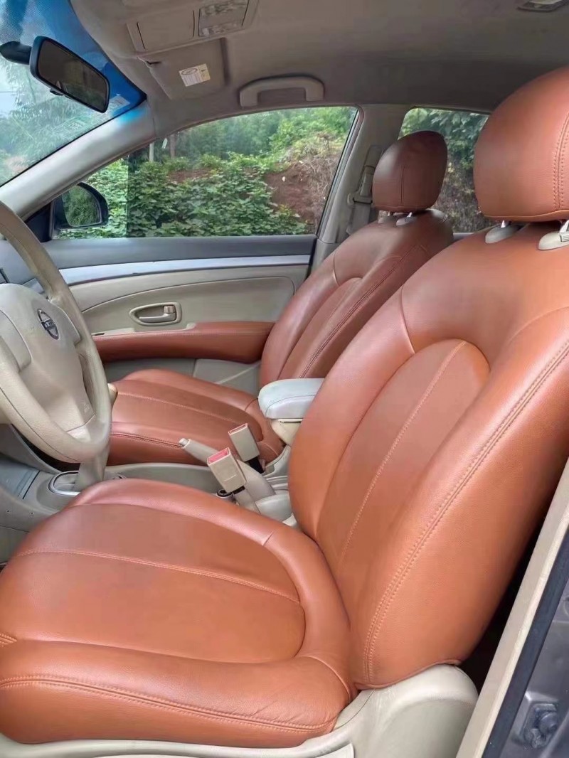 自貢14年日產軒逸6