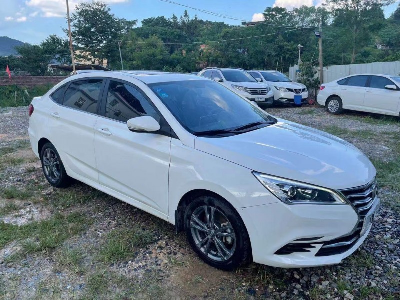 贛州20年長安汽車逸動8