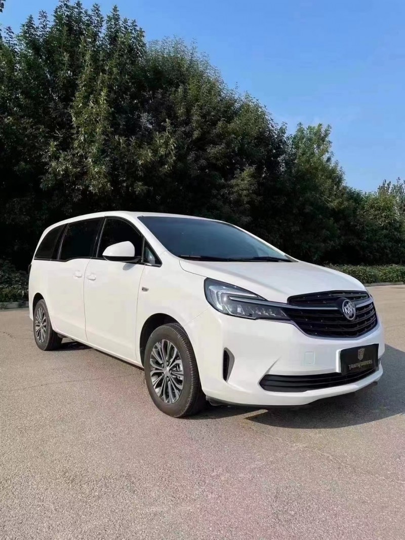 济宁21年别克GL85