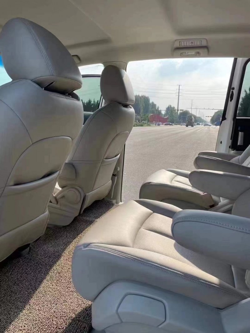 济宁21年别克GL82