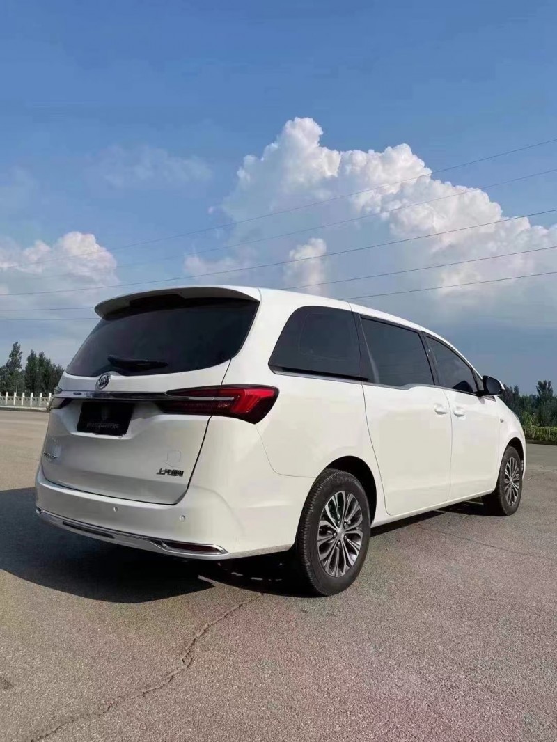 济宁21年别克GL89