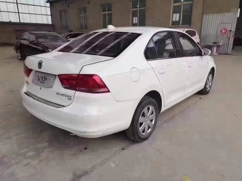 保定17年大众桑塔纳4