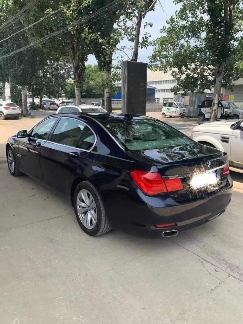 保定10年宝马7系4