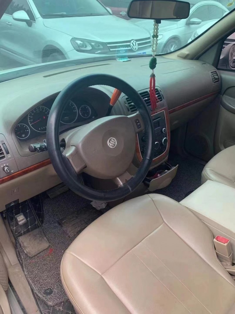 保定12年别克GL88