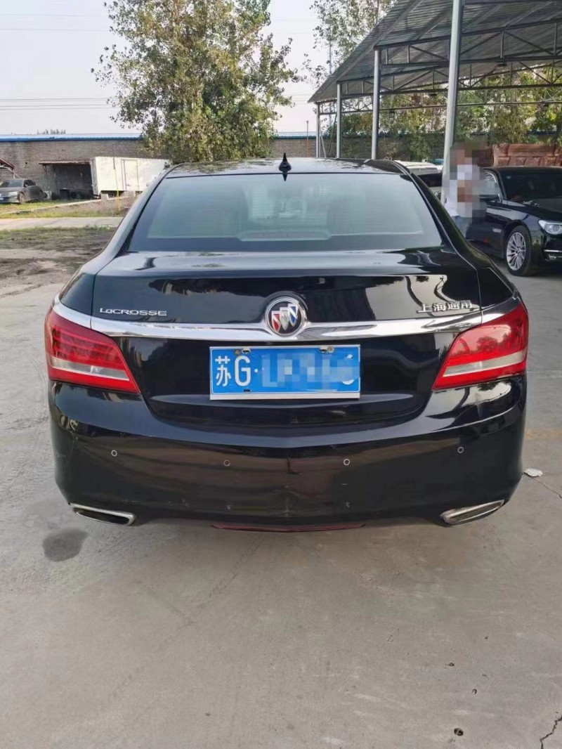 保定14年别克君越2