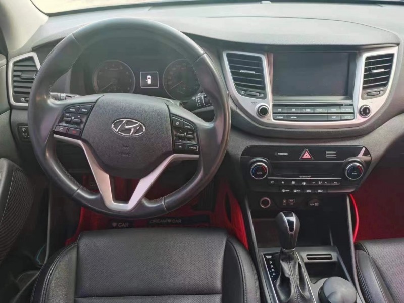 保定14年现代途胜6