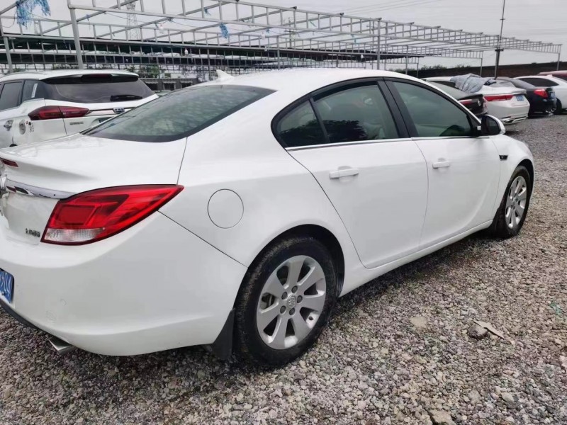 保定13年别克君威7