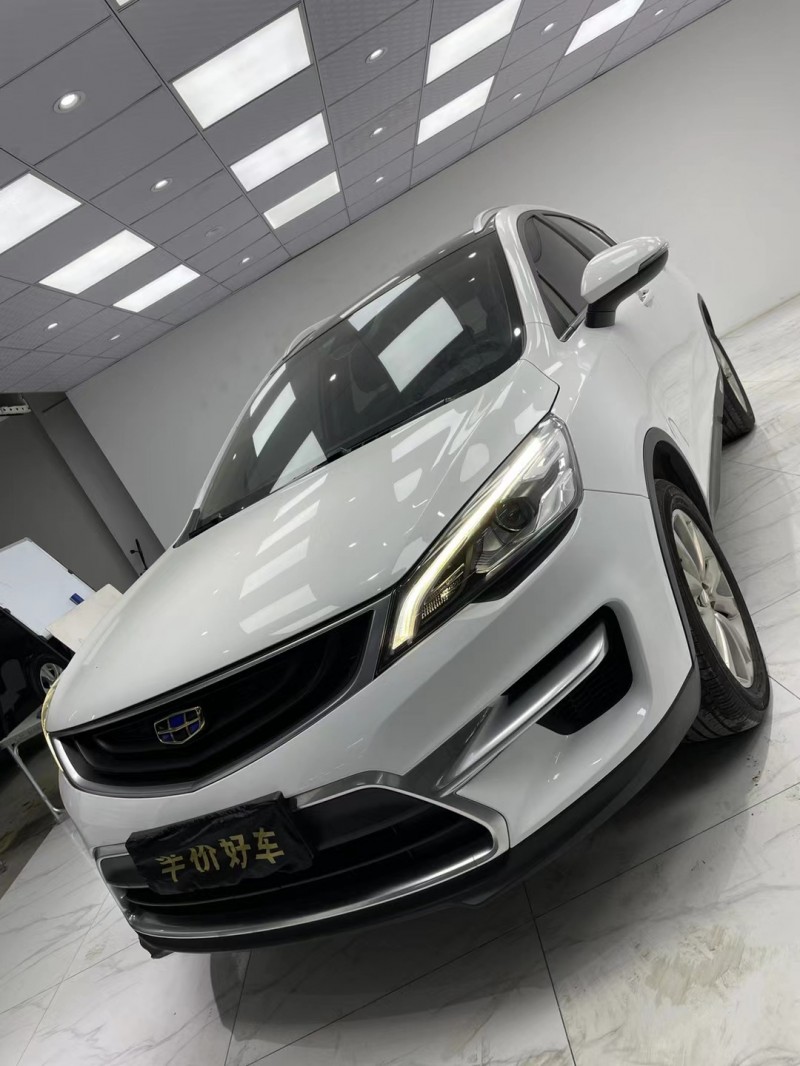 成都18年吉利帝豪GS2