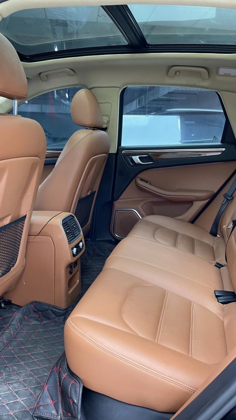 成都18年众泰SR97