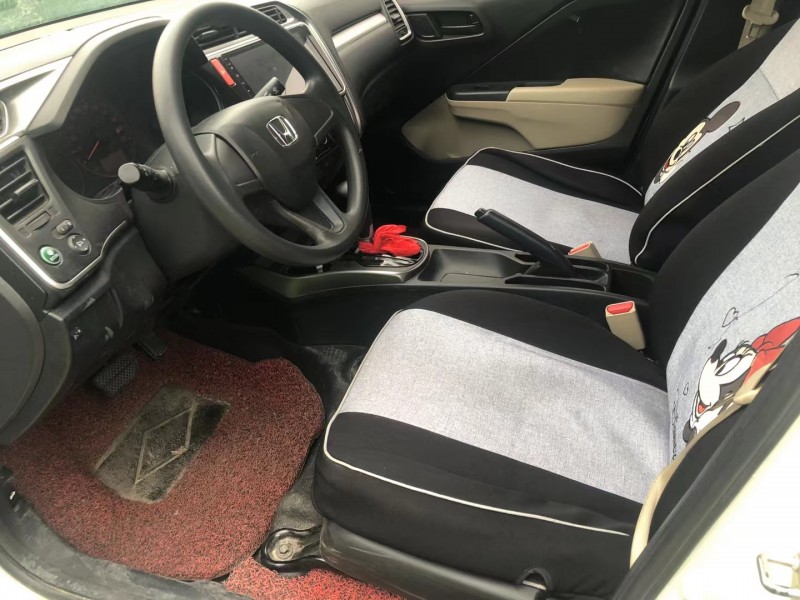 济宁17年本田哥瑞4