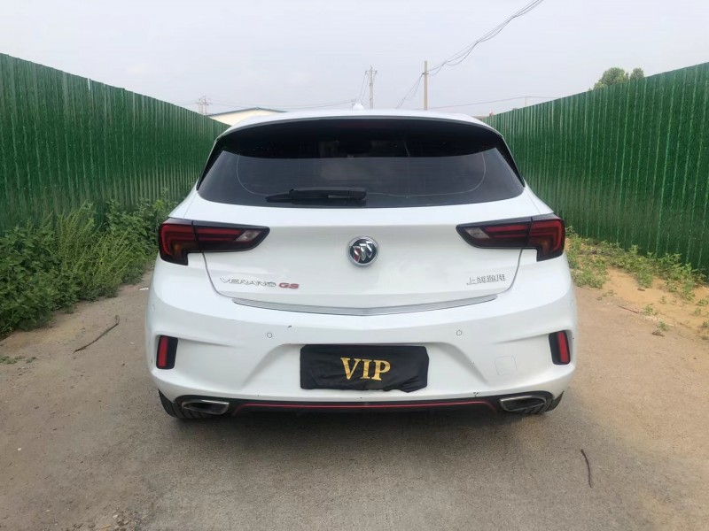 济宁16年别克威朗9