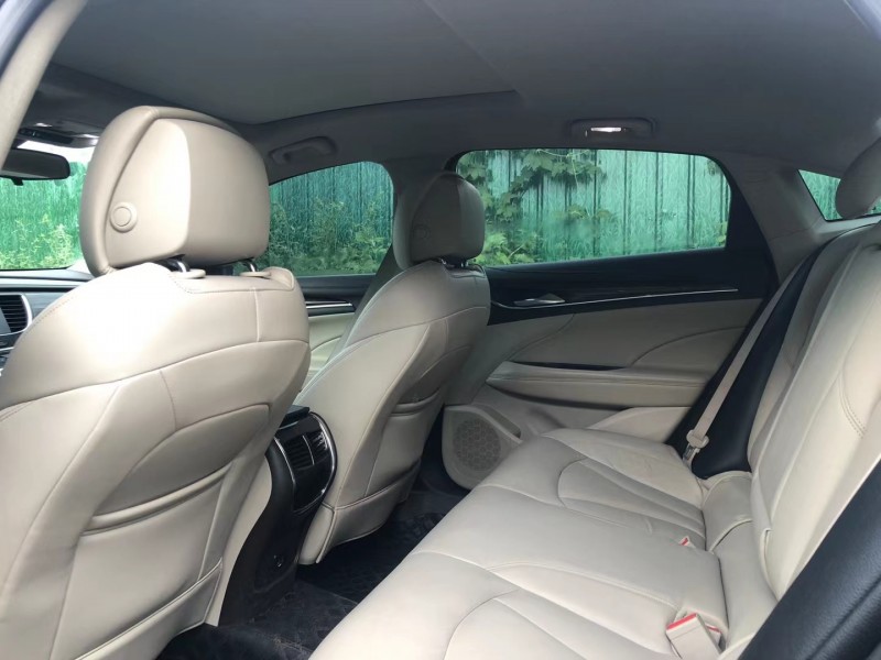 济宁17年别克君越4