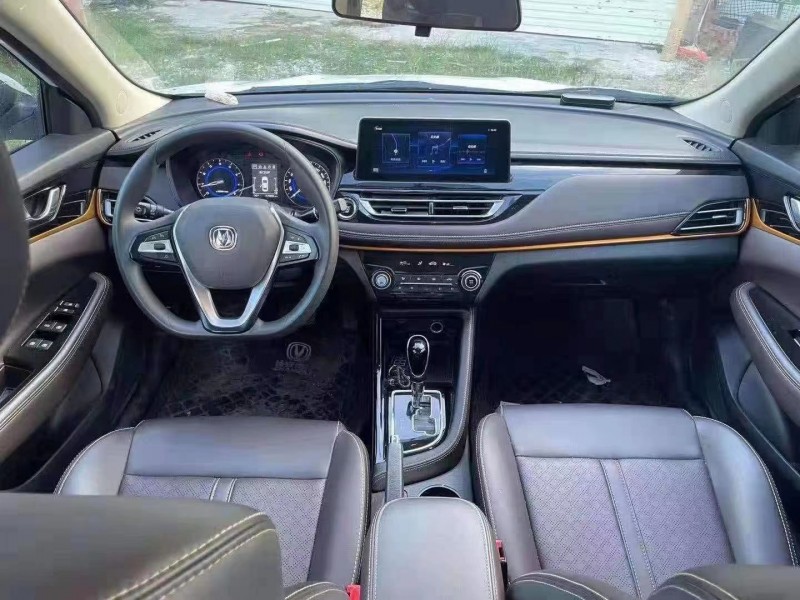 上饒20年長安汽車逸動5