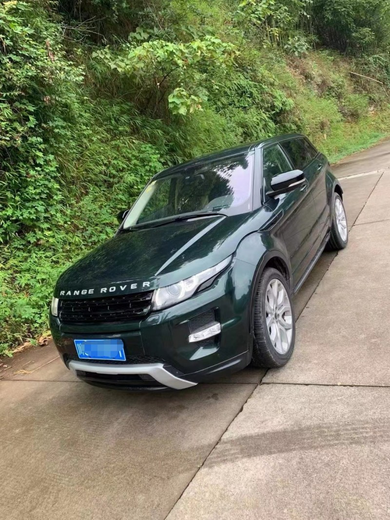 成都11年路虎极光2