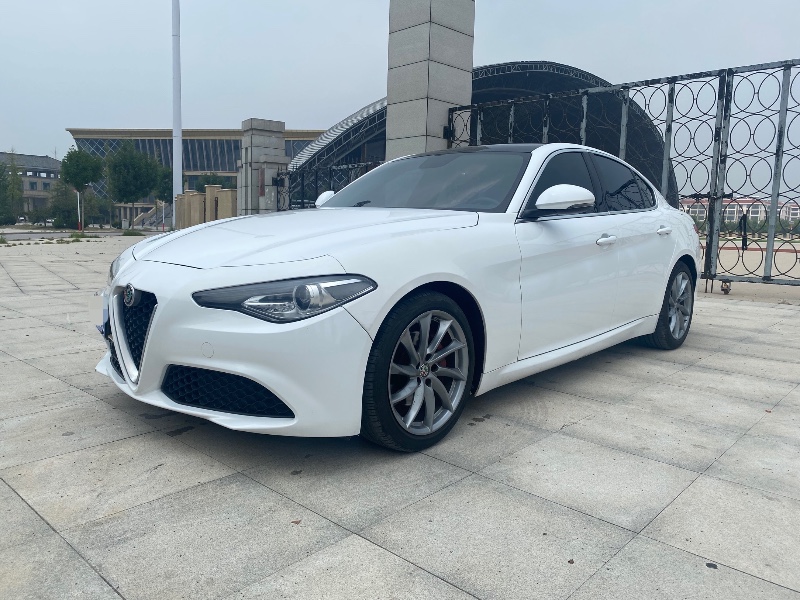 北京18年阿爾法·羅密歐Giulia5