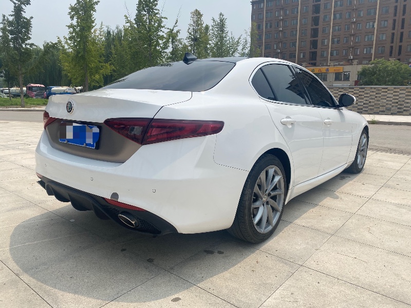 北京18年阿爾法·羅密歐Giulia2