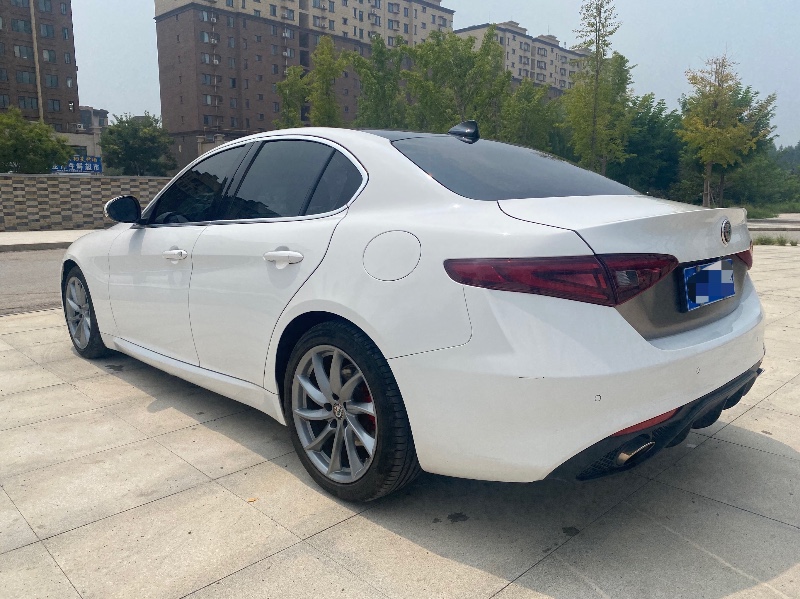 北京18年阿爾法·羅密歐Giulia1