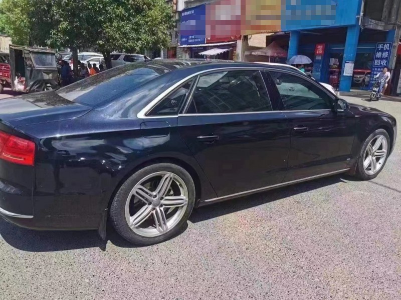 常德14年奧迪A8L3
