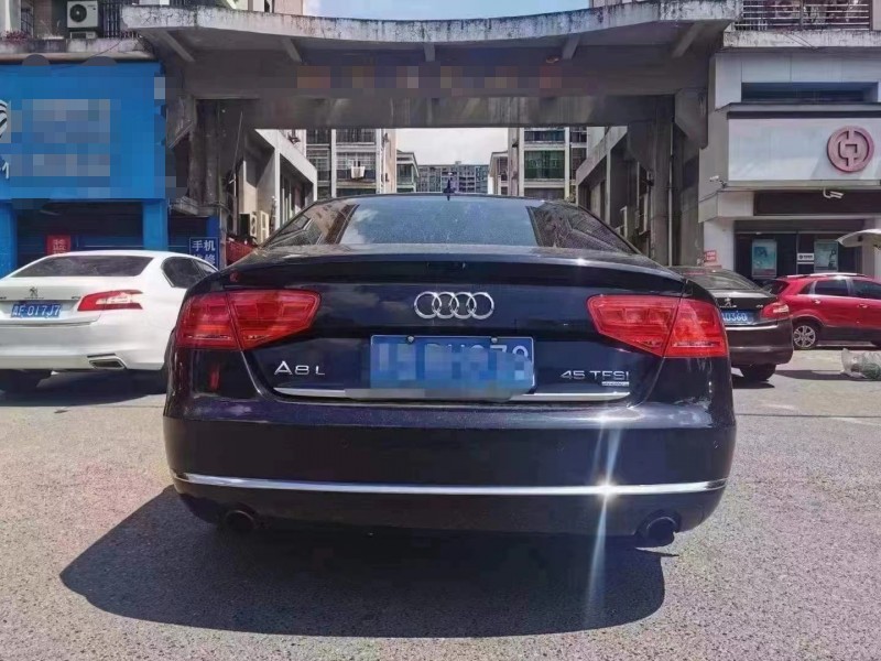常德14年奧迪A8L2
