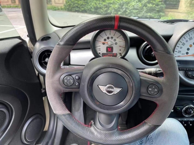 紹興14年寶馬MINI3