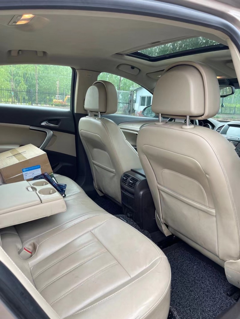 徐州12年别克君威6