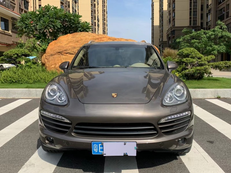 广州13年保时捷卡宴1