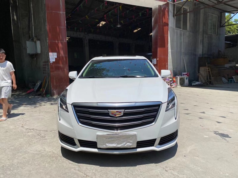 成都18年凯迪拉克XTS1