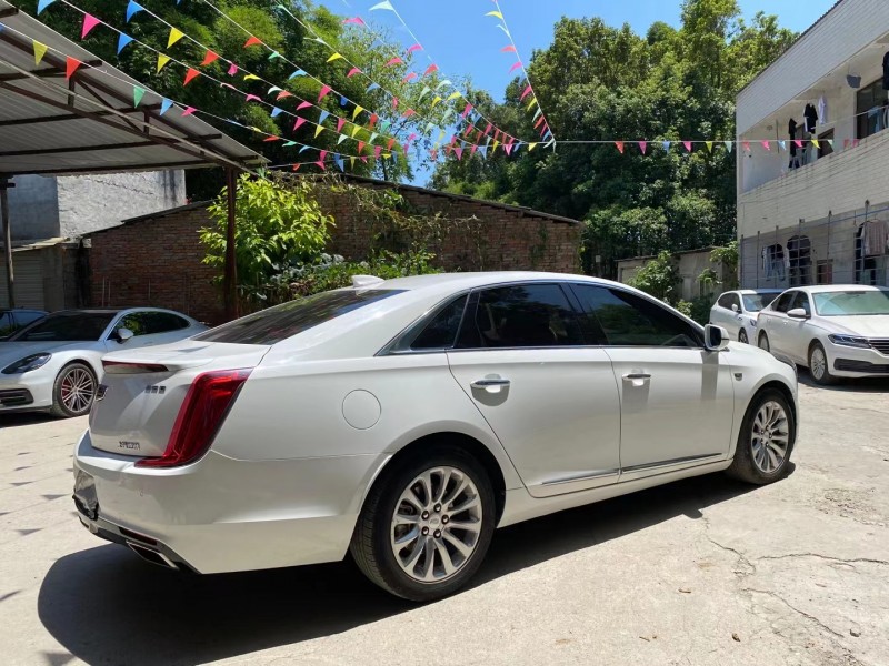 成都18年凯迪拉克XTS7