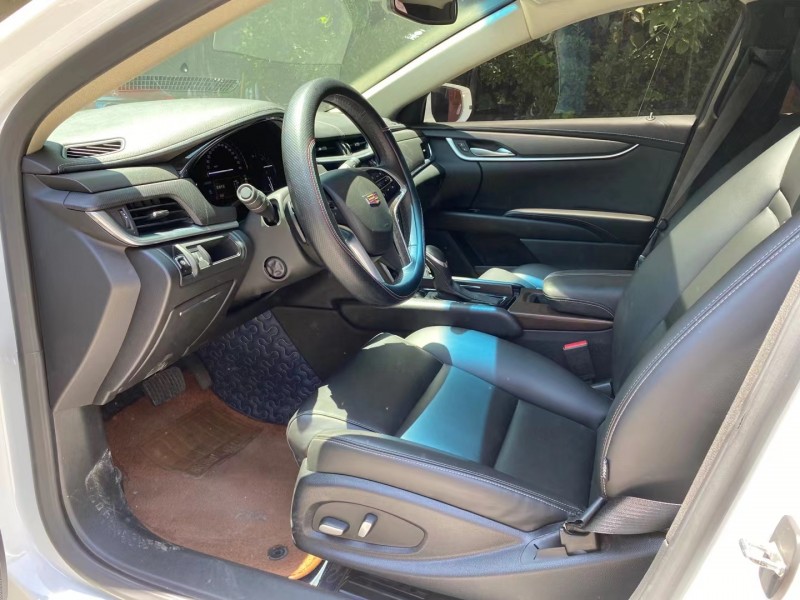 成都18年凯迪拉克XTS6