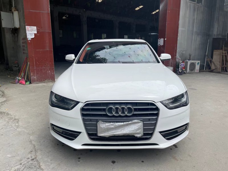 成都14年奥迪A4L1