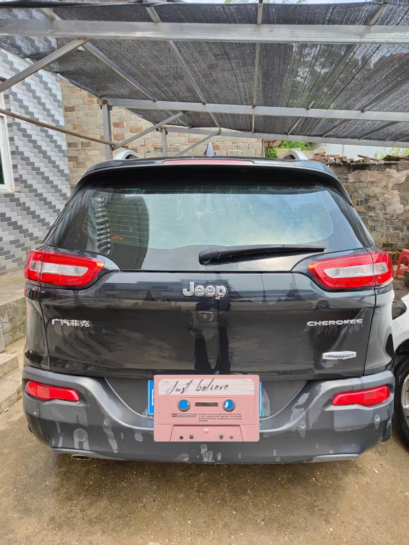 贛州17年Jeep自由光9