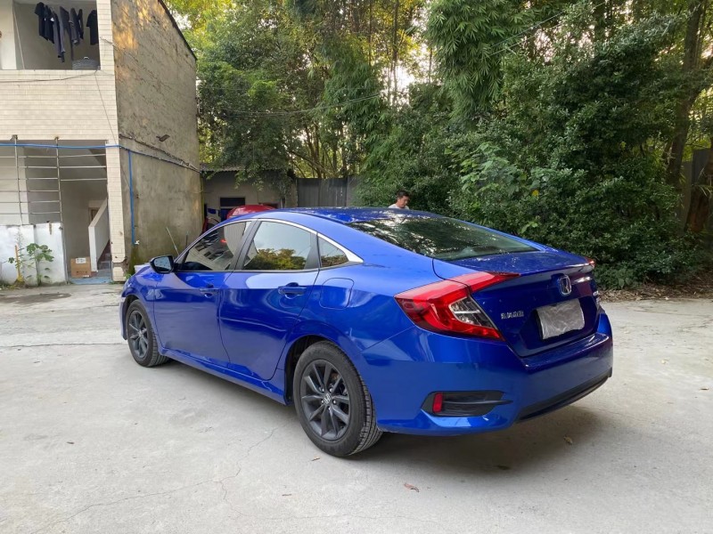 成都20年本田思域8