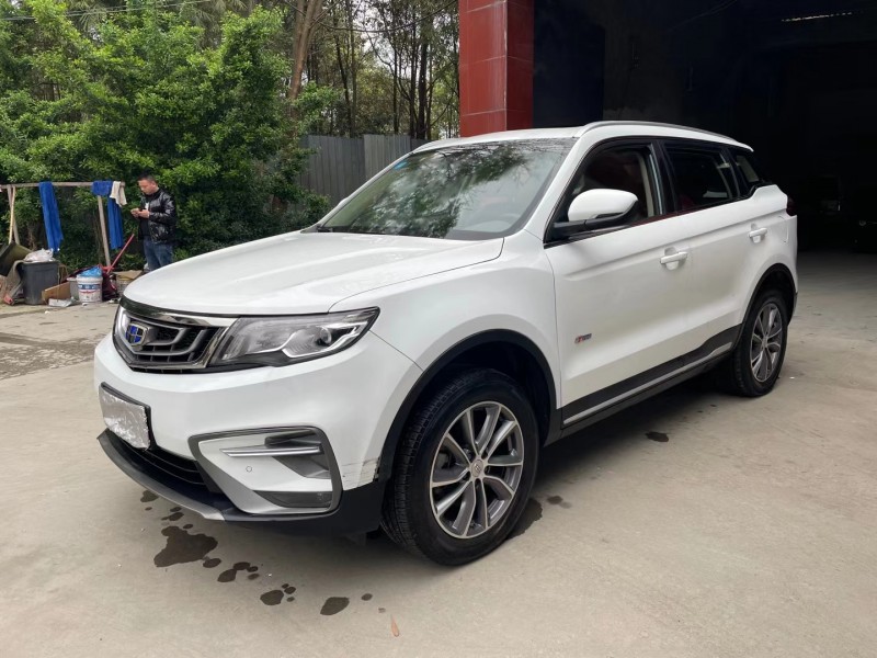 成都19年吉利博越2