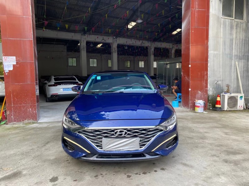 成都19年现代菲斯塔1