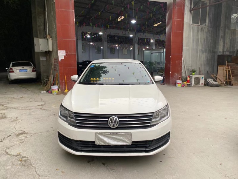 成都16年大众朗逸1