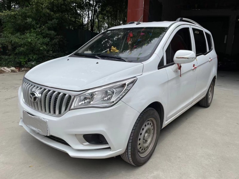 成都19年北汽绅宝智行2