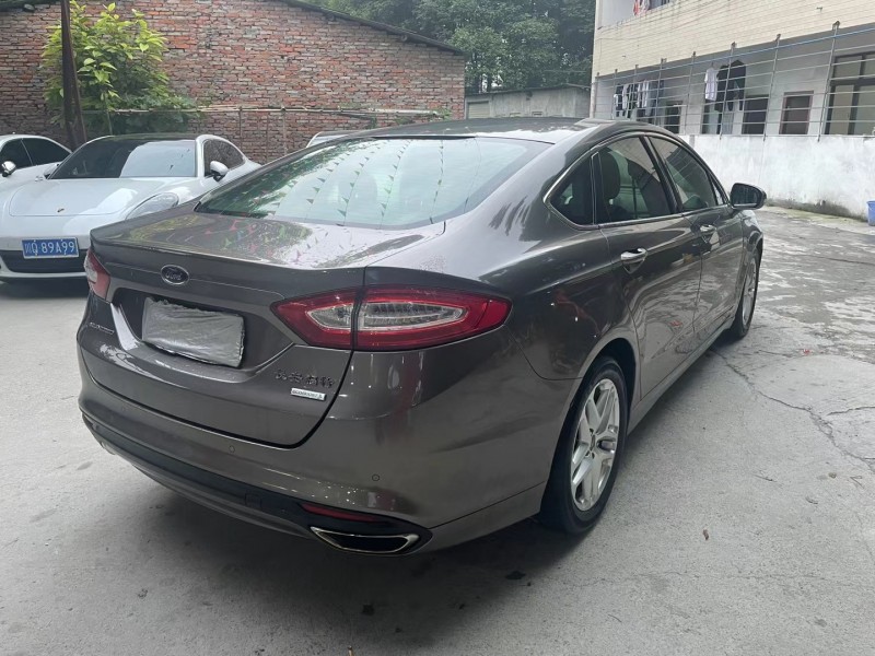 成都14年福特蒙迪欧8