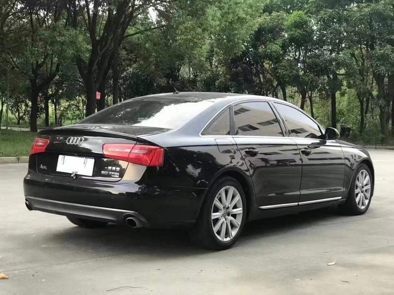 龍巖15年奧迪A6L6