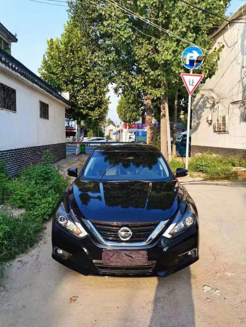 德州18年日產天籟9