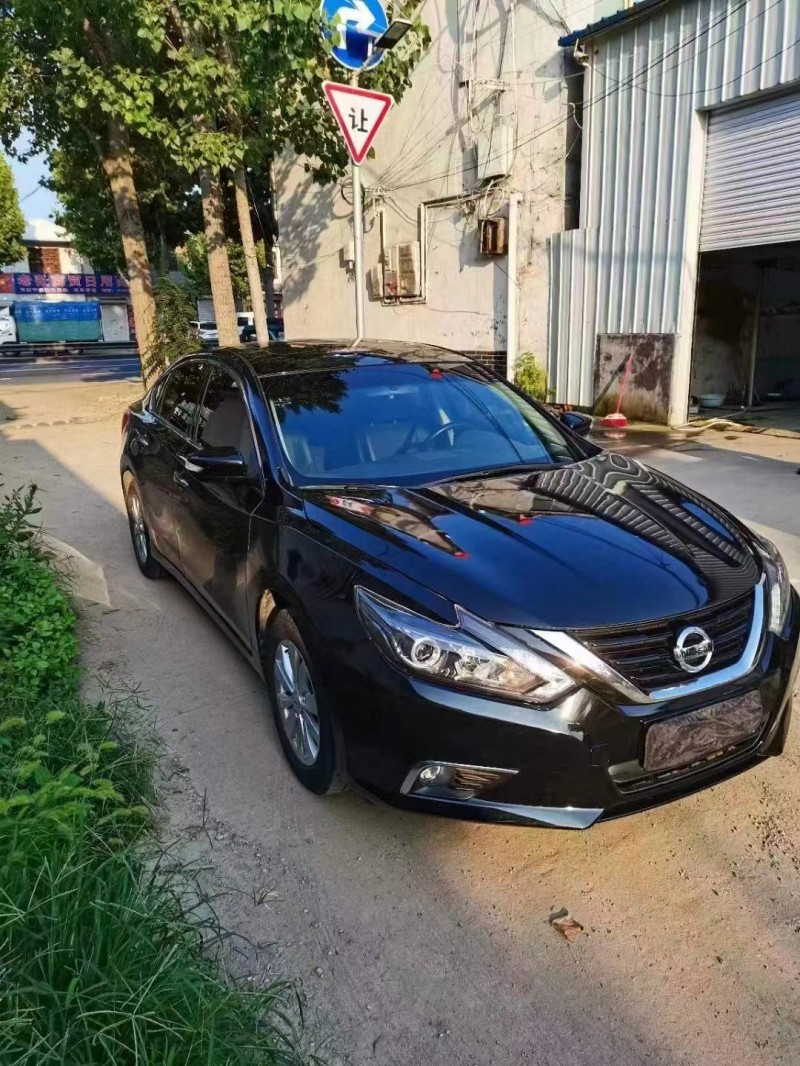 德州18年日產天籟8