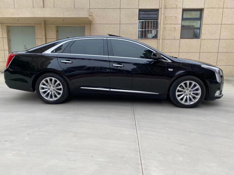 保定19年凯迪拉克XTS3