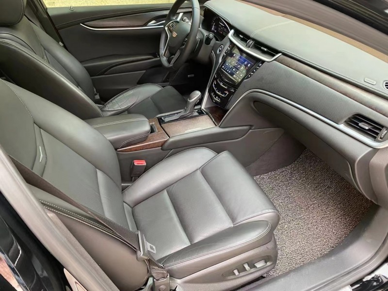 保定19年凯迪拉克XTS4