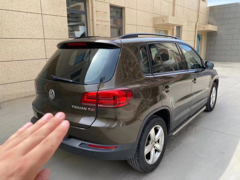 保定13年大众途观7