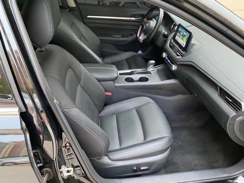 保定20年日产轩逸1