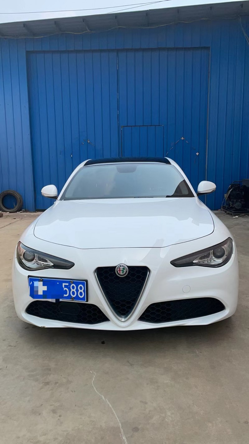 北京18年阿爾法·羅密歐Giulia1