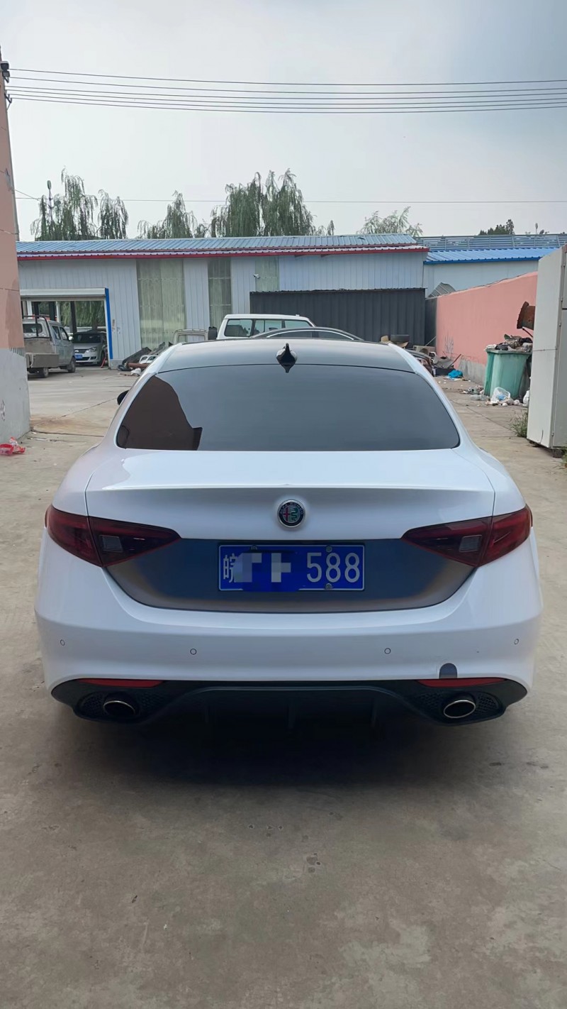 北京18年阿爾法·羅密歐Giulia9
