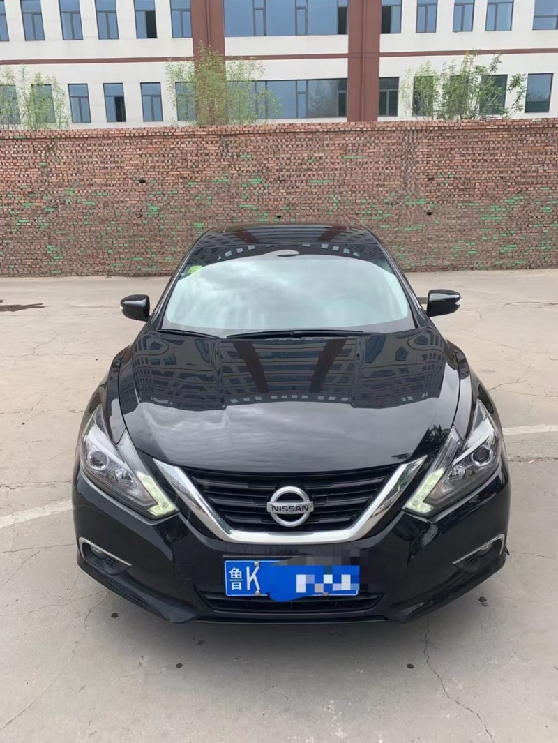 邯鄲18年日產天籟1